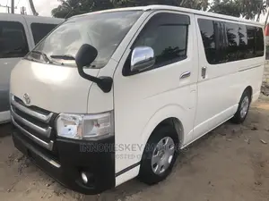 Toyota HiAce 2010 White