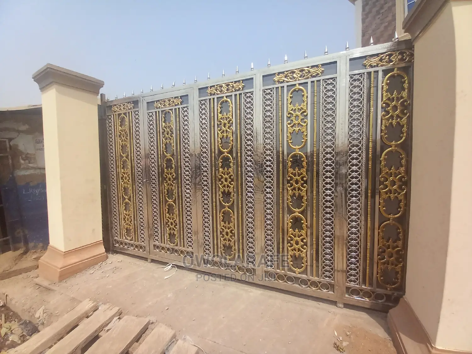 Automatic Remote Controller Gate
