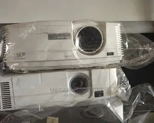 5000 Lumens Projector in Lagos