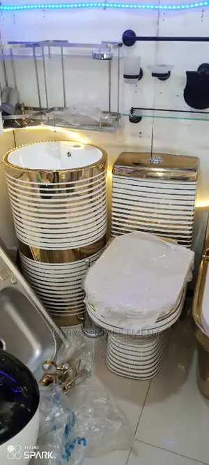 High Quality and Affordable Loyal Gold White Wc