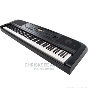 Yamaha DGX-670b 88-Key Digital Grand Piano Keyboard With Stand
