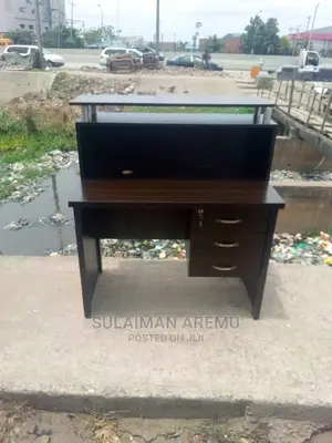 Office Receptionist Table