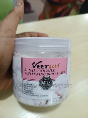 Veet Gold Sugar Scrub