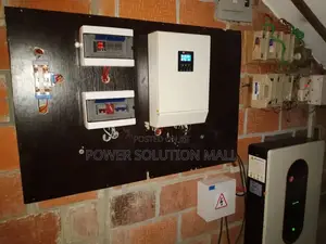 5kva Hybrid Inverter With 7.5kwh Lithium Ion Battery