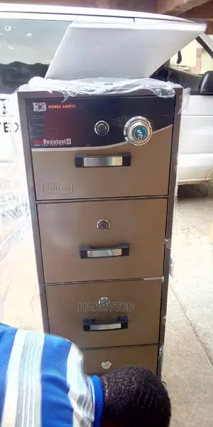 Fire Proof Safe With 1year Warranty