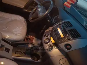 Toyota RAV4 V6 2007 Silver