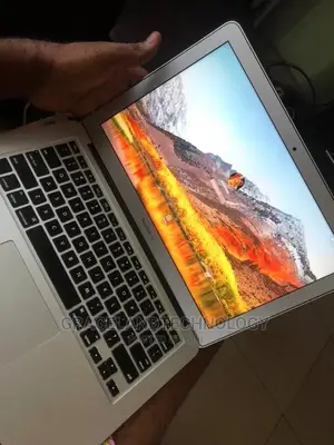 Laptop Apple MacBook Air 2015 8GB Intel Core i7 SSD 256GB