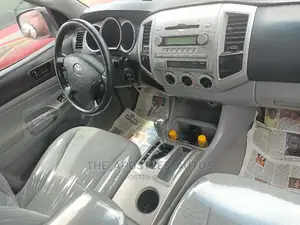 Toyota Tacoma 2007 Silver