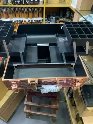 Three Step Big Professional Make_up Box