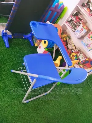 Foldable Chair With Writing Board