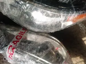 Head Light ES350 2015