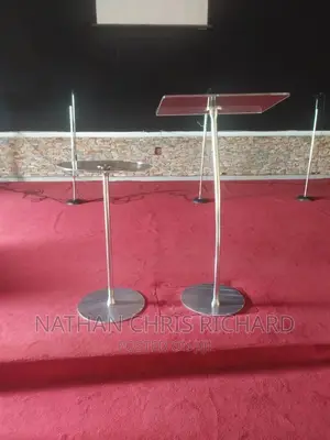 Quality Acrylic Semi Foreign Single Pole and Side Stool
