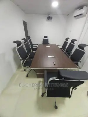 8seaters Conference Table