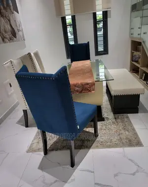 Set of 6 Dinning Table With High Glossy Table Top