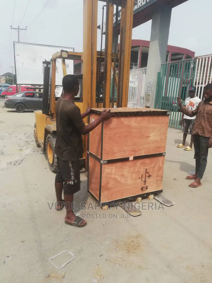 2000KN Digital Compression Testing Machine