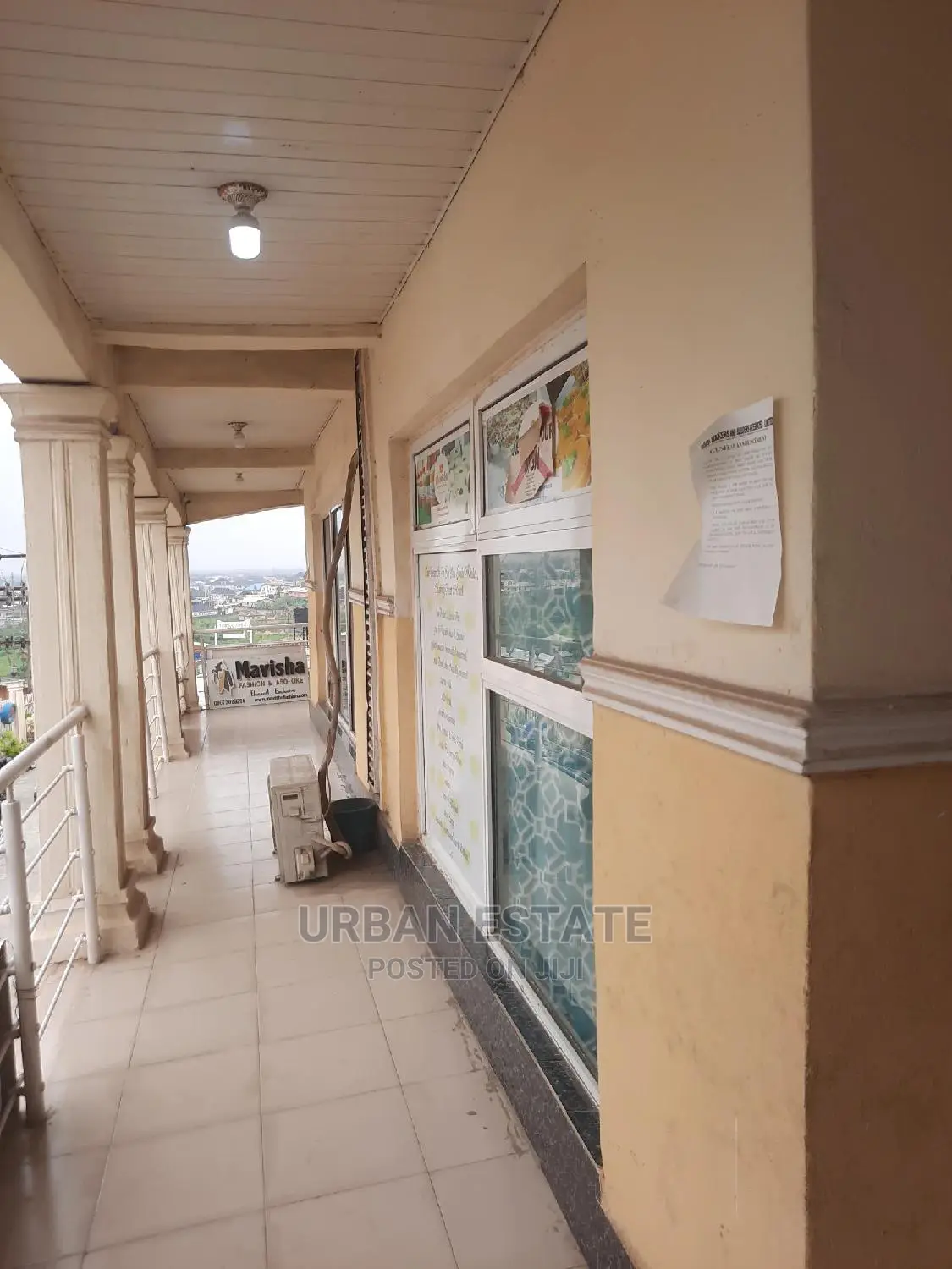 Open Shop/Office Space in Magodo Phase 1 Shopping Complex