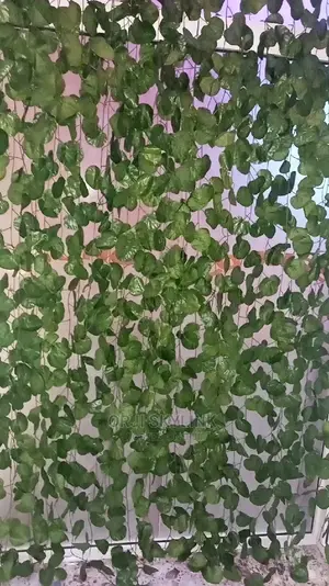 Wall Dropping Flowers Artificial