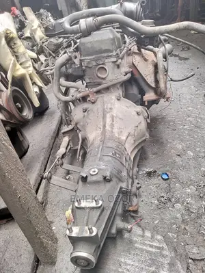 Mitsubishi L300 G463 Engine Bus 4 Plugs