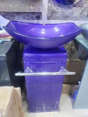 Executive Glass Basin
