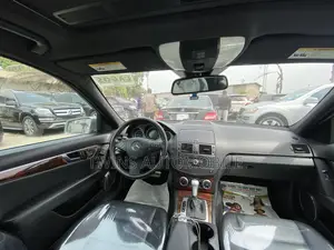 Mercedes-Benz C300 2010 Gray