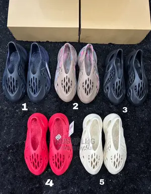 Original Adidas Yeezy Foam Runner