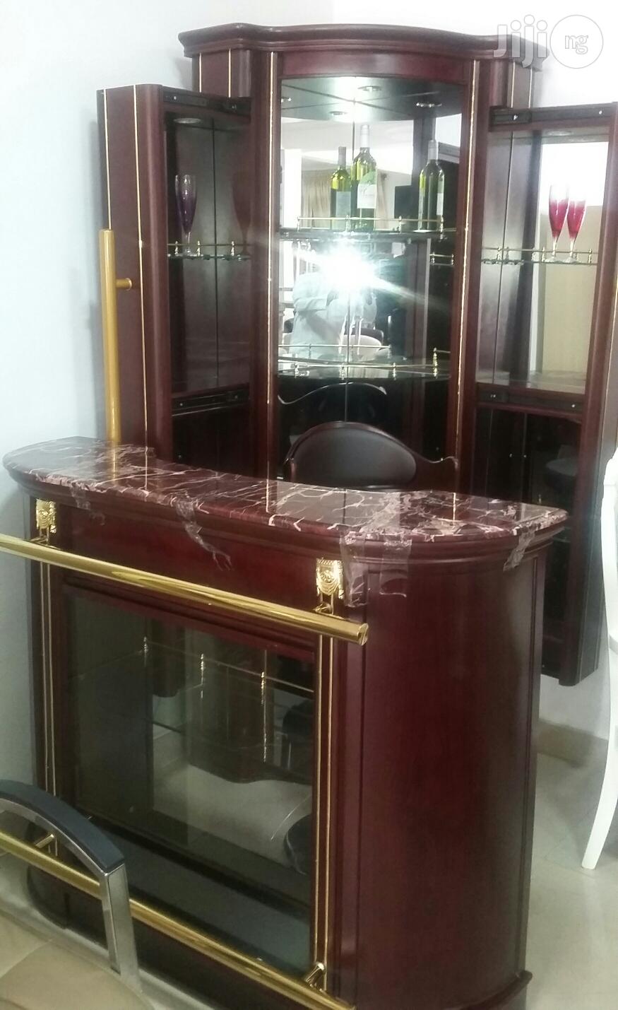 Adjustable Wine Bar