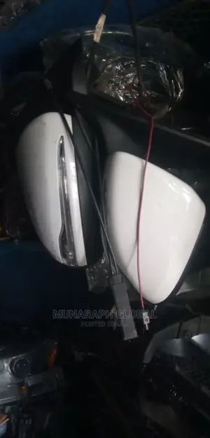 2018 Mercedes Benz C300 W205 Side Mirror.
