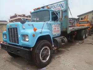 Mack R Model Head Chassis