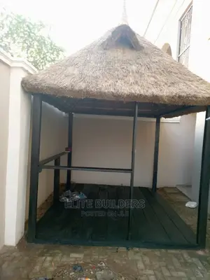 Lovely Bush Bar Hut