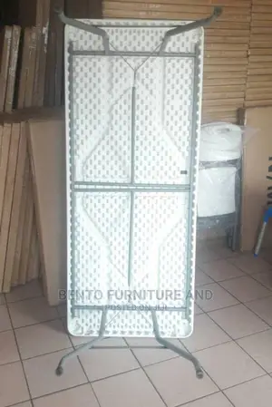 Banquet Plastic Table 6 Feet