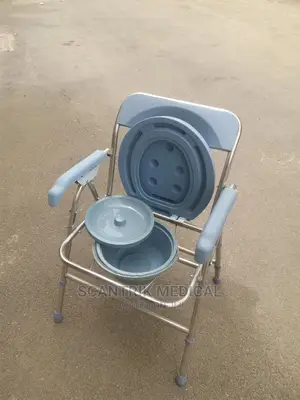 Hospital Foldable Stainless Durable Plastic Commode Chair