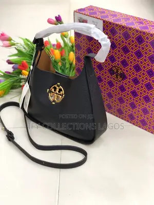 Quality Toryburch Ladies Black Leather Handbag.