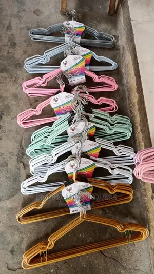 Different Beautiful Colours Coated Hangers