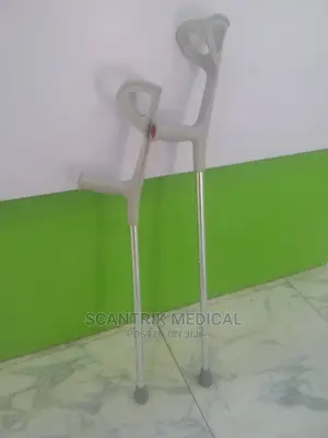 Flexible Forearm Crutches
