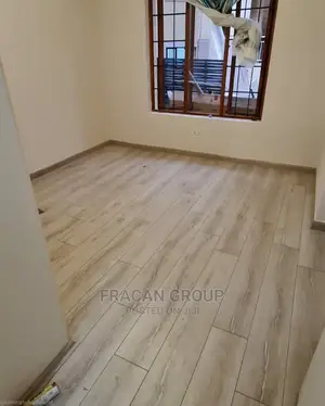 Wooden Floor Finish. Fracandidit