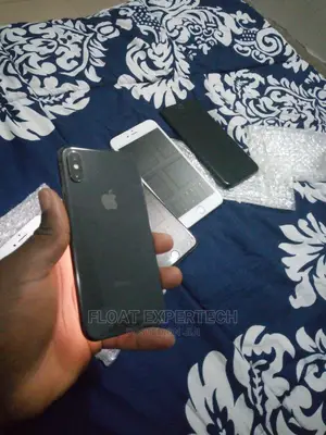 Apple iPhone X 64 GB Black