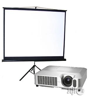 Rent Projector and Projector Screen in Lagos