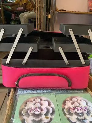 Two Step Big Make_up Box/Bag