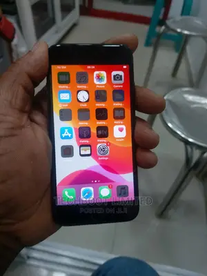 Apple iPhone 7 32 GB Black