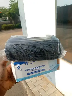 Comfortable Breathable Black Disposable 3 Layer Face Mask