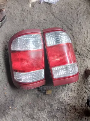 Nissan Pathfinder Rear Light 2002