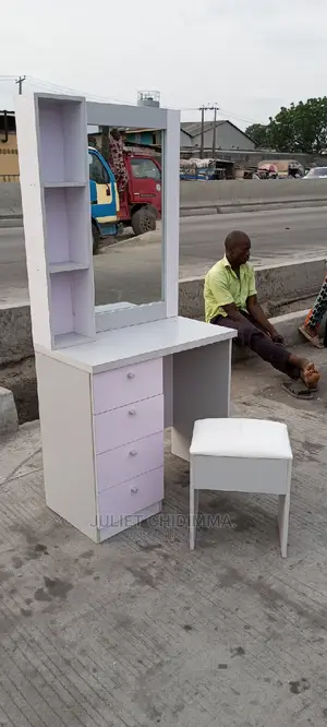 A Quality Dresser