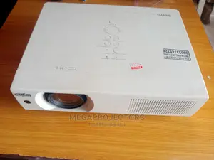 Sanyo Projector for Sell
