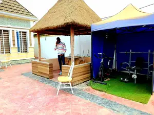 Biggest Quality Bush Bar Gazebo Hut