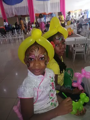 Face Painting and Balloon Tricks in Lekki and Ikoyi