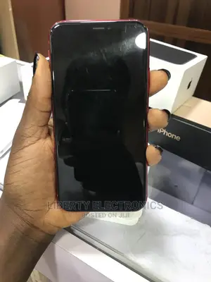 Apple iPhone XR 64 GB Red