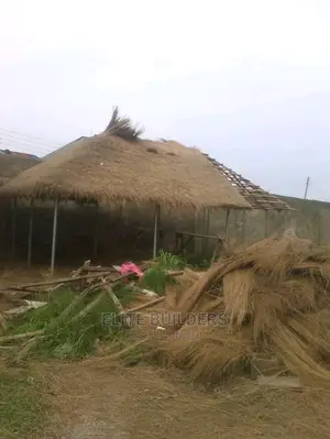 Guarantee Bush Bar Gazebo Hut in Lagos