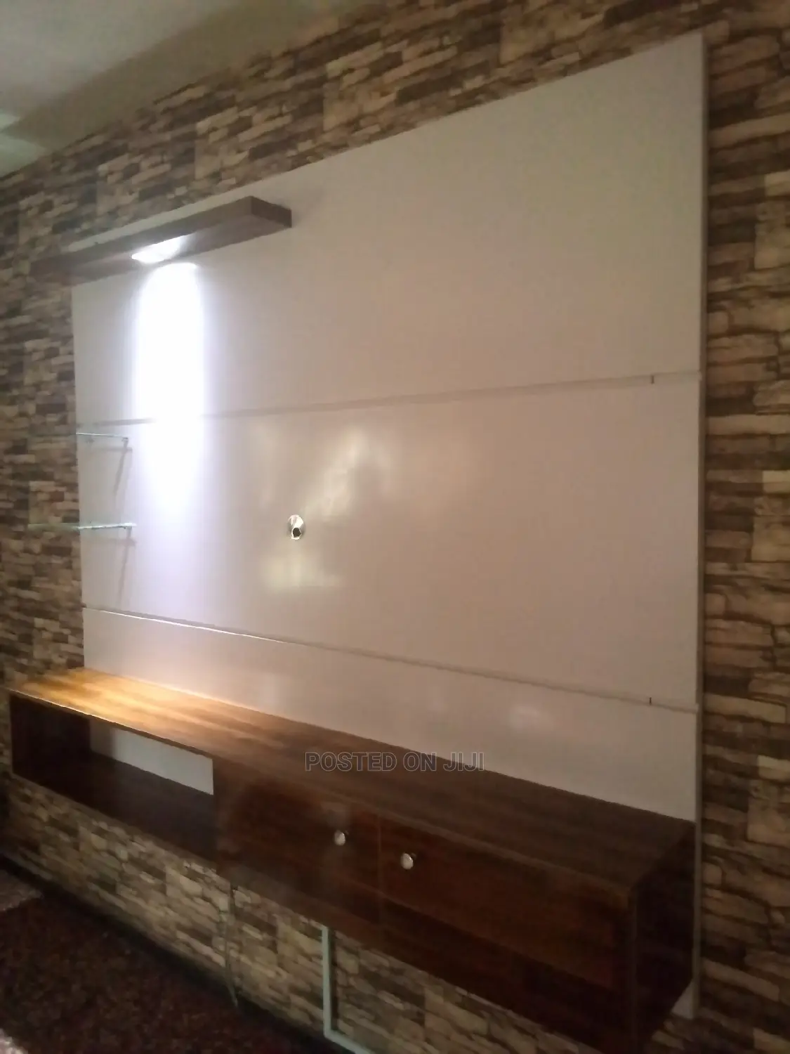 Tv Console / Tv Stand