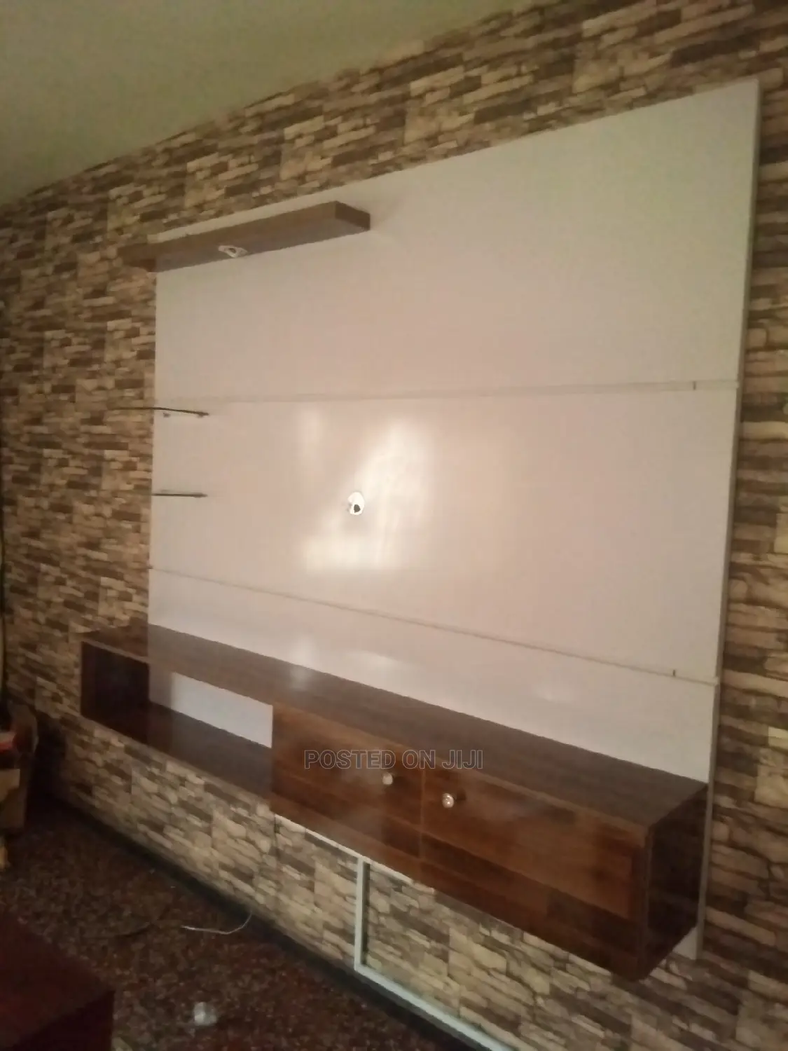 Tv Console / Tv Stand
