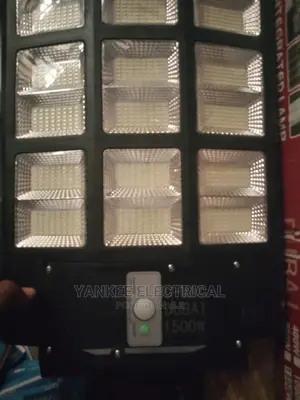 Quality 1,500watts Solar Street Light